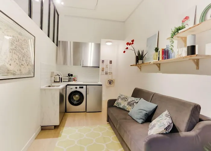 Design Apartment For 4 People Between Louvre & Opera
