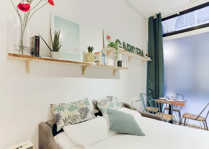 Design Apartment For 4 People Between Louvre & Opera